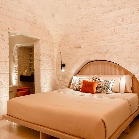Naiira Luxury Trullo - Jacuzzi And Patio Apartment Alberobello Exterior photo