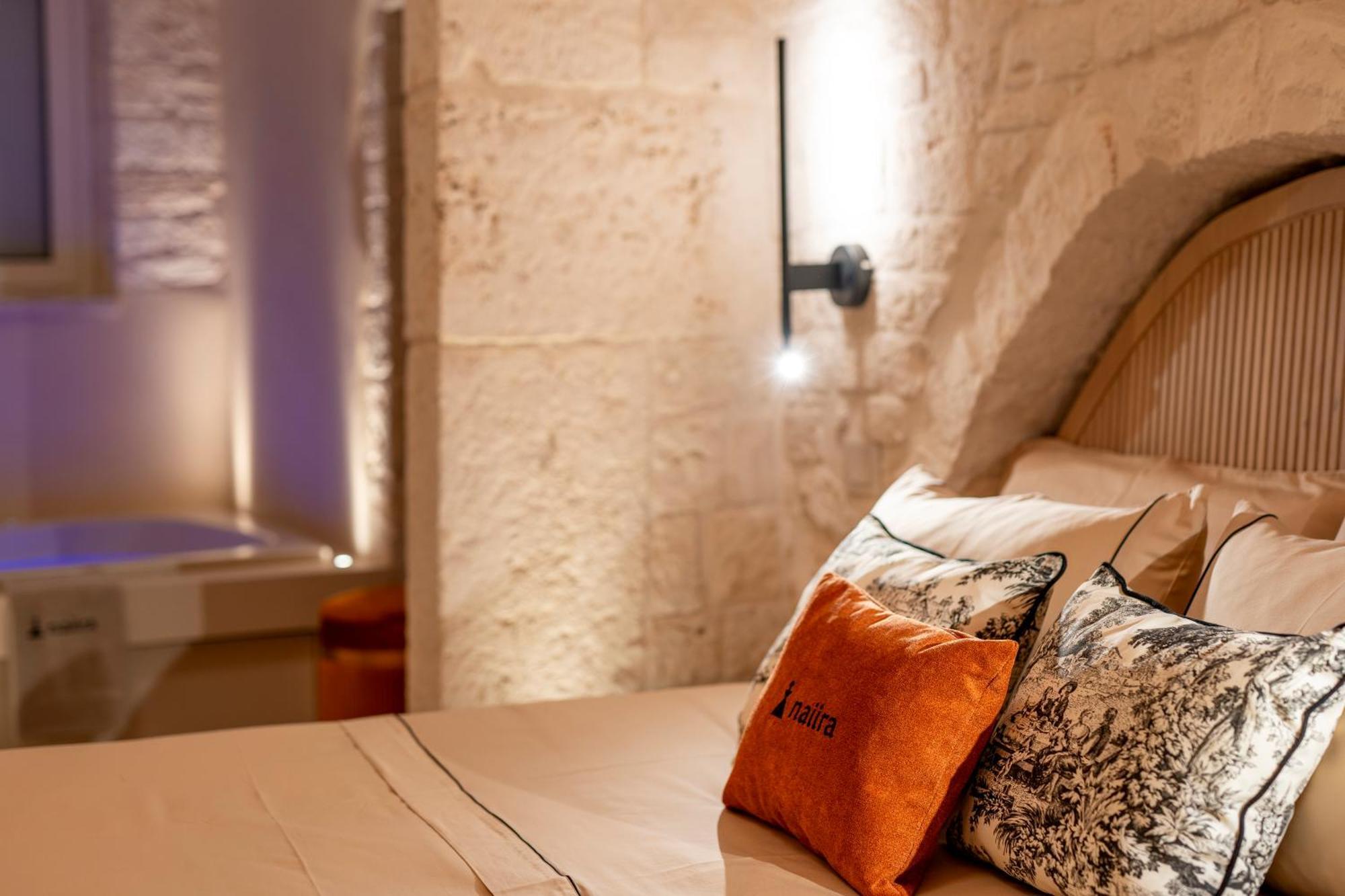 Naiira Luxury Trullo - Jacuzzi And Patio Apartment Alberobello Exterior photo