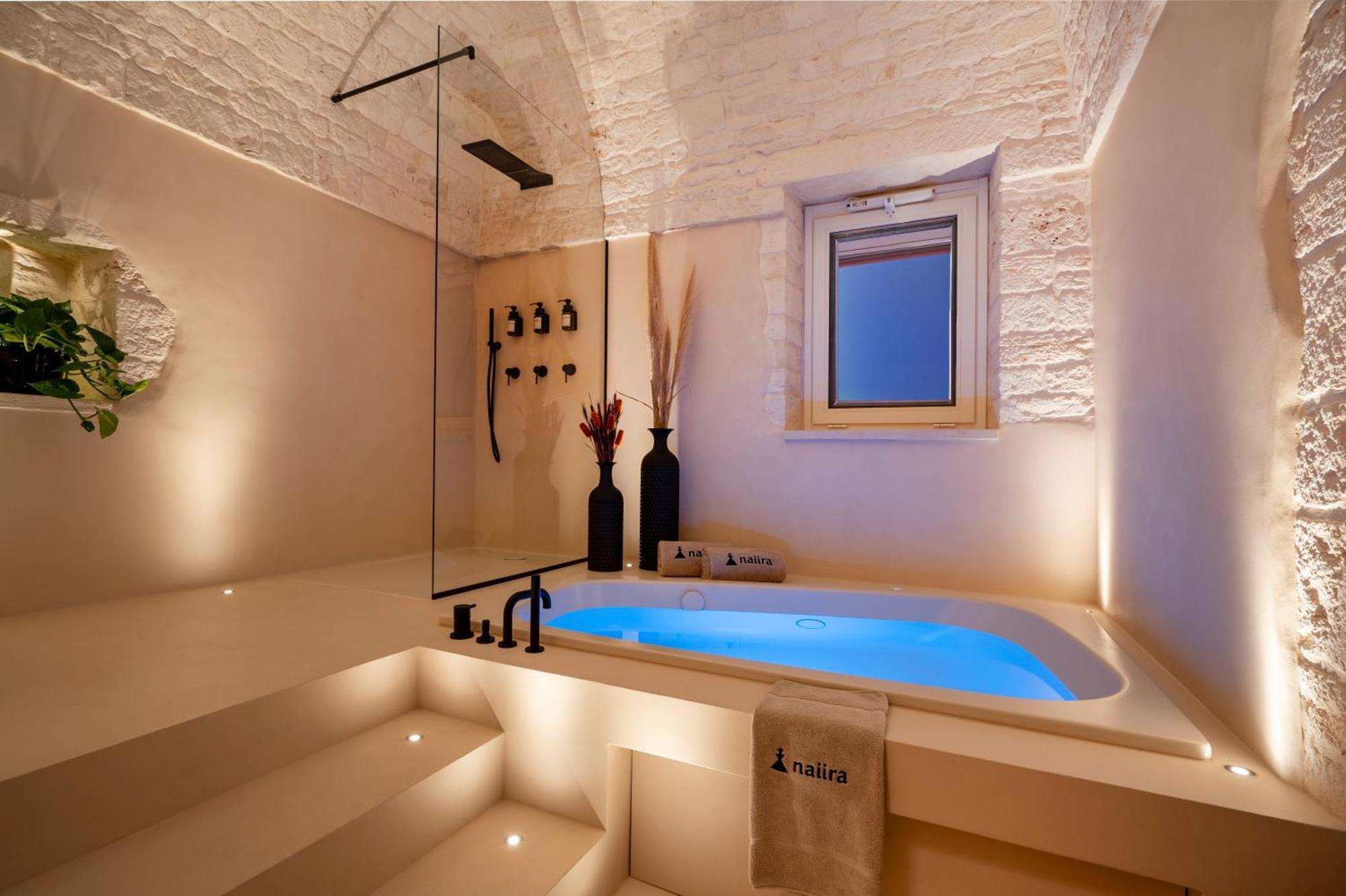 Naiira Luxury Trullo - Jacuzzi And Patio Apartment Alberobello Exterior photo
