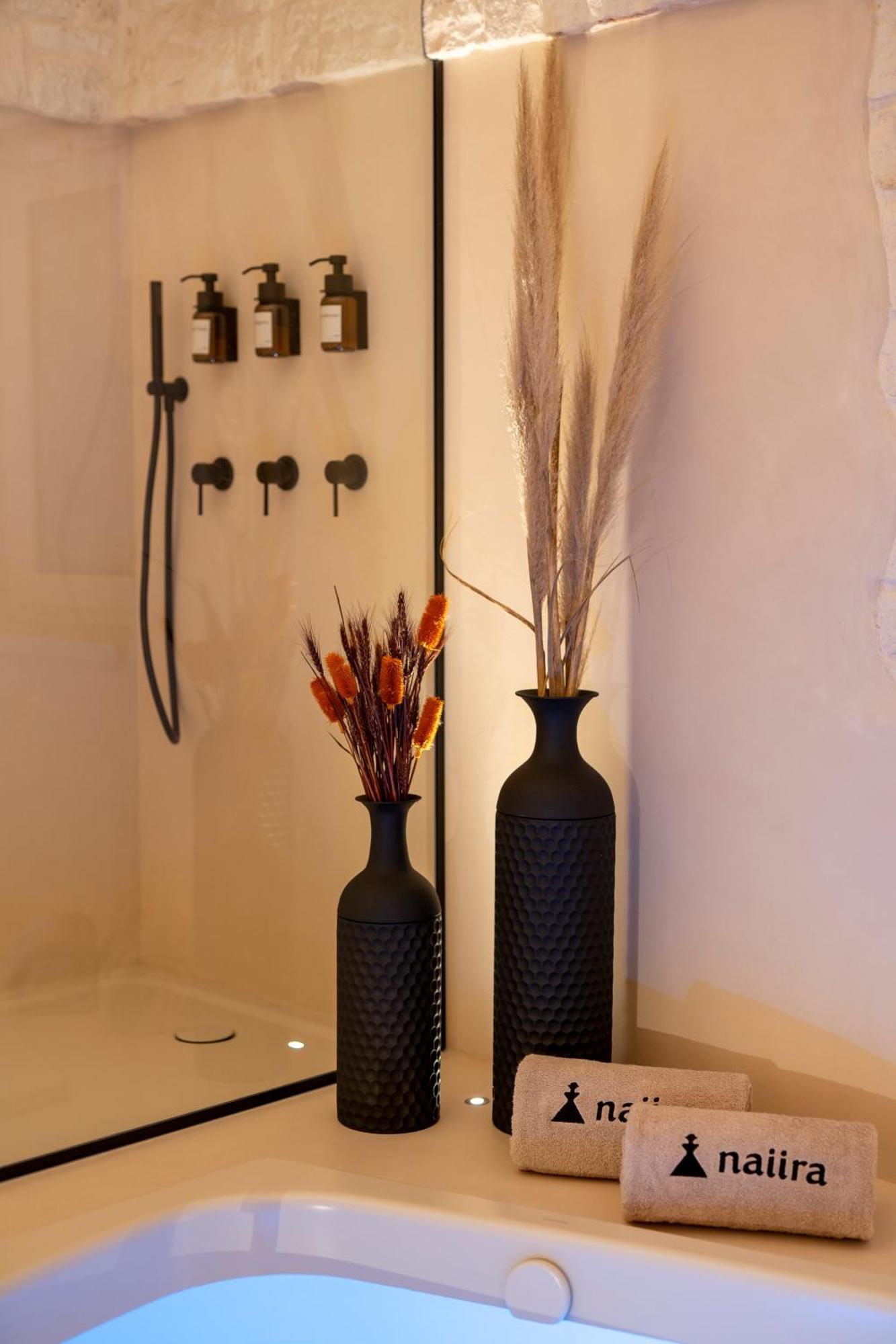 Naiira Luxury Trullo - Jacuzzi And Patio Apartment Alberobello Exterior photo