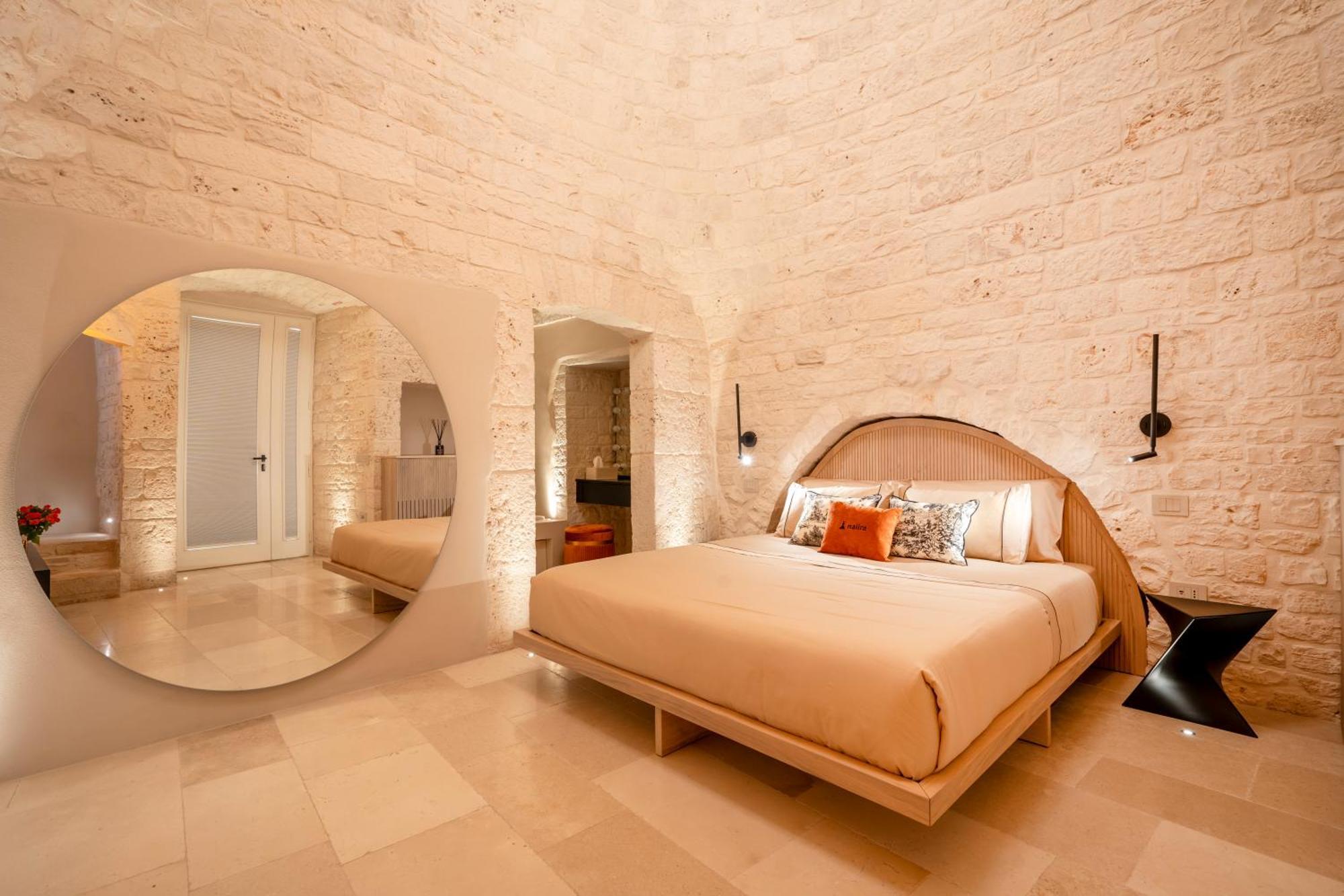 Naiira Luxury Trullo - Jacuzzi And Patio Apartment Alberobello Exterior photo