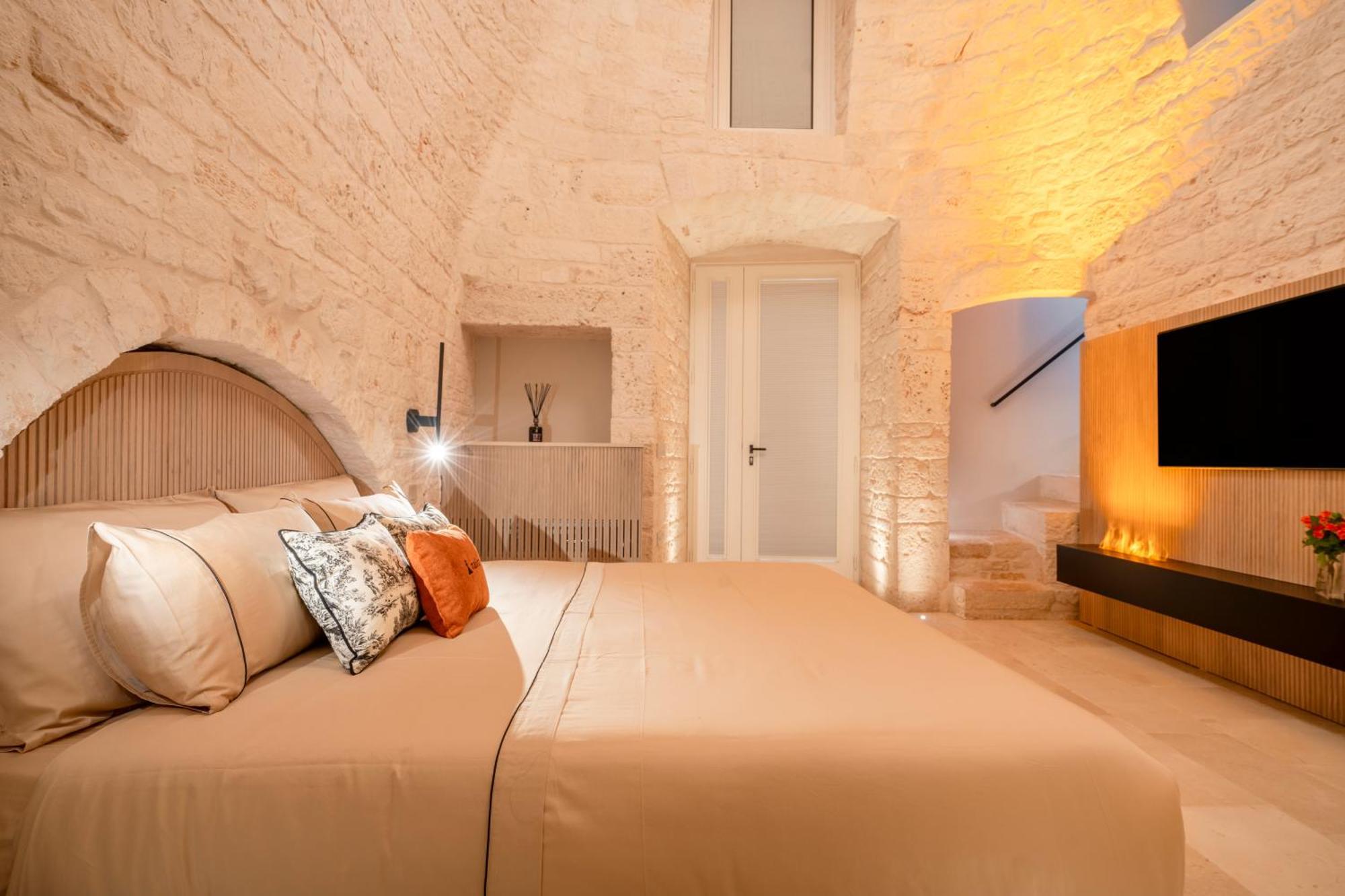 Naiira Luxury Trullo - Jacuzzi And Patio Apartment Alberobello Exterior photo